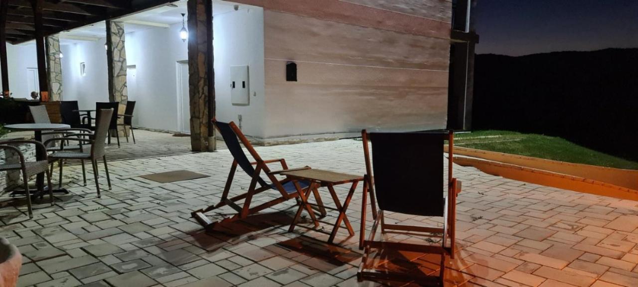 Ra Apartmani Vrdnik Exteriör bild