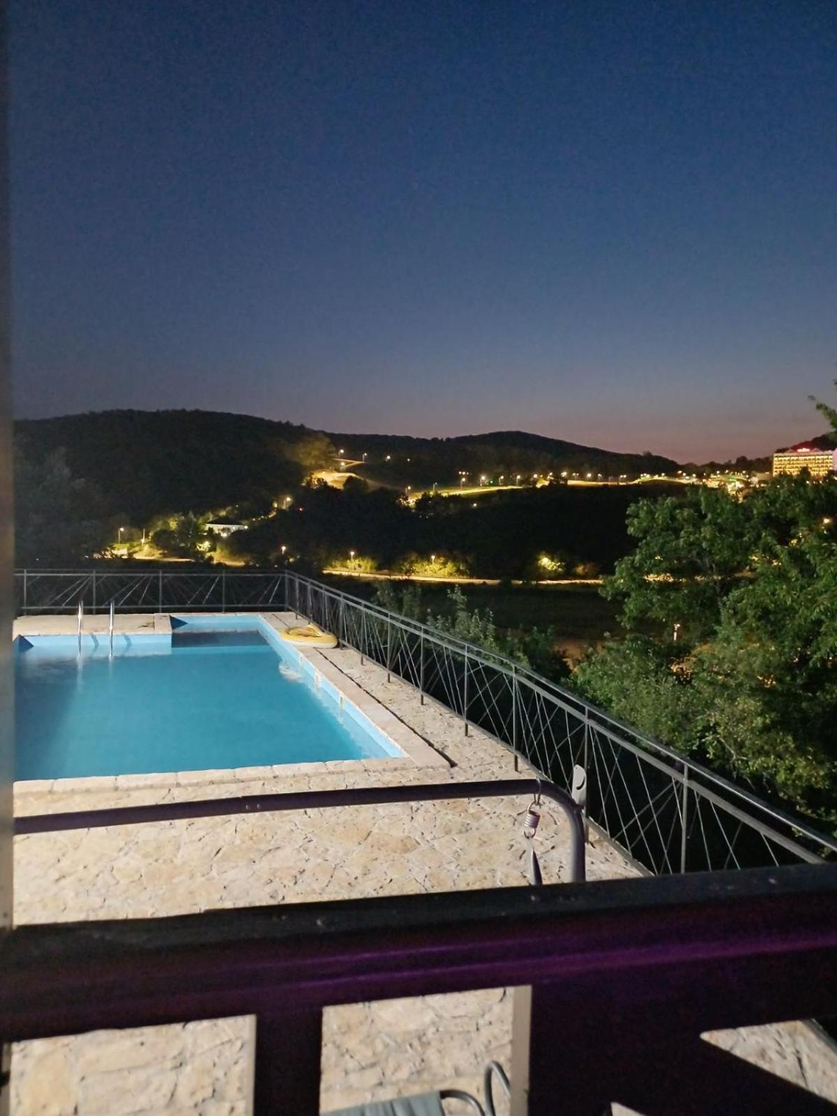 Ra Apartmani Vrdnik Exteriör bild